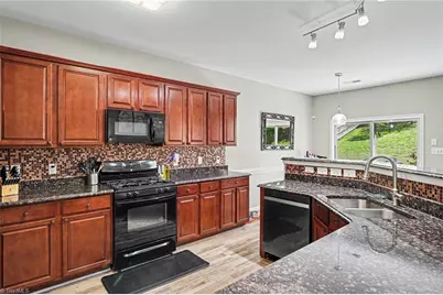 3125 Arrowcrest Place, Winston-Salem, NC 27107 - Photo 13