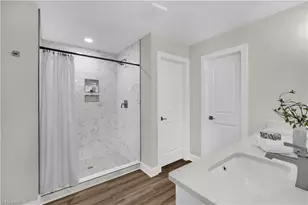 2103 Medhurst Dr, Greensboro, NC 27410 - Photo 21