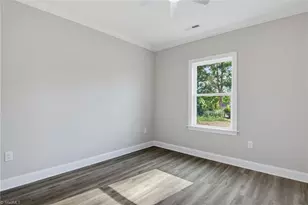 2103 Medhurst Dr, Greensboro, NC 27410 - Photo 11