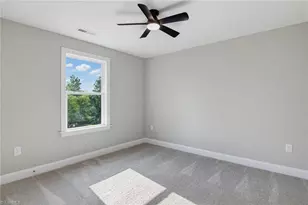 2103 Medhurst Dr, Greensboro, NC 27410 - Photo 19