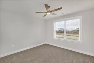 2103 Medhurst Dr, Greensboro, NC 27410 - Photo 17