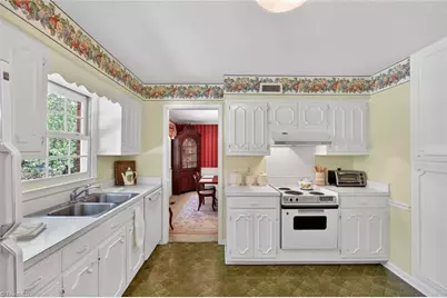 2047 Walker Avenue, Burlington, NC 27215 - Photo 17