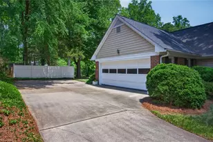 2047 Walker Ave, Burlington, NC 27215 - Photo 3