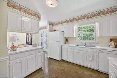 2047 Walker Avenue, Burlington, NC 27215 - Photo 15