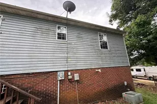 2201 23rd St, Winston-Salem, NC 27105 - Photo 7