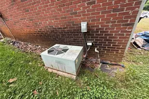 2201 23rd St, Winston-Salem, NC 27105 - Photo 5