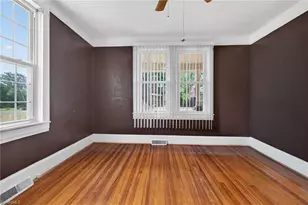 1305 E Meadow Rd, Eden, NC 27288 - Photo 21