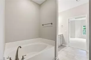 32 Tanner Woods Ln, Greensboro, NC 27410 - Photo 17