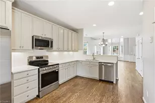 32 Tanner Woods Ln, Greensboro, NC 27410 - Photo 11