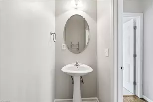 32 Tanner Woods Ln, Greensboro, NC 27410 - Photo 19
