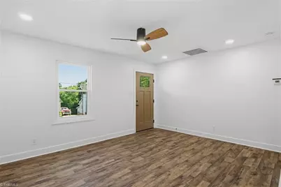 209 McCulloch Street, Greensboro, NC 27406 - Photo 9