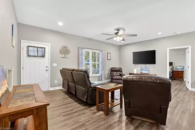4415 Fairview Farm Road, Asheboro, NC 27205 - Photo 9
