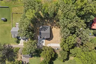 4728 Spitfire Ln, Winston-Salem, NC 27103 - Photo 45