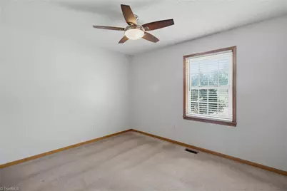 304 Oakwood Circle, Lexington, NC 27295 - Photo 21