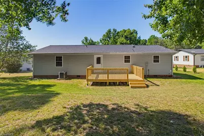 304 Oakwood Circle, Lexington, NC 27295 - Photo 29