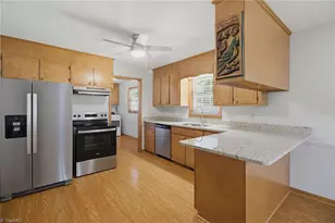 304 Oakwood Cir, Lexington, NC 27295 - Photo 13