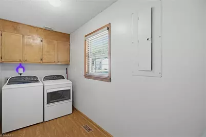 304 Oakwood Circle, Lexington, NC 27295 - Photo 17