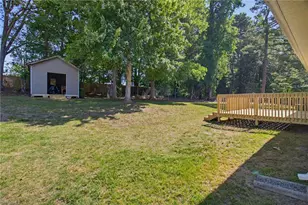 304 Oakwood Cir, Lexington, NC 27295 - Photo 27