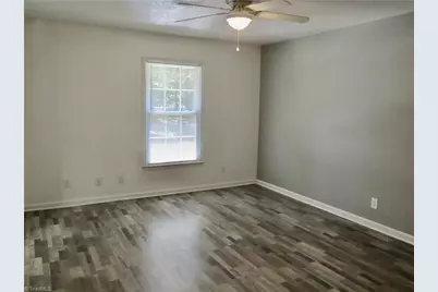 2424 Cottage Place, Greensboro, NC 27455 - Photo 37
