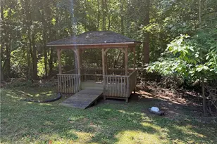 226 Greystone Dr, King, NC 27021 - Photo 5