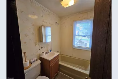 202 Boyd Street, Reidsville, NC 27320 - Photo 17