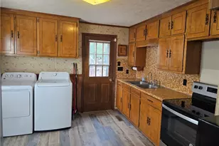 202 Boyd St, Reidsville, NC 27320 - Photo 11