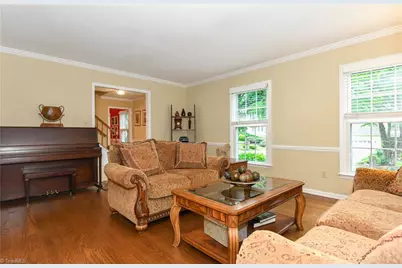 1304 Wakefield Place, Greensboro, NC 27410 - Photo 9
