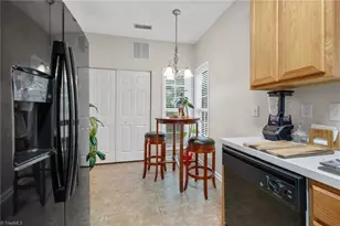 5757 Fox Ridge Ln, Winston-Salem, NC 27104 - Photo 15