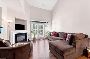 5757 Fox Ridge Ln, Winston-Salem, NC 27104 - Photo 7