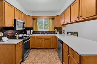 2016 Ledford Rd, Greensboro, NC 27406 - Photo 11