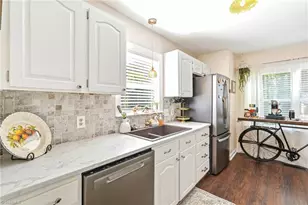 1533 Trinity Garden Cir, Clemmons, NC 27012 - Photo 9