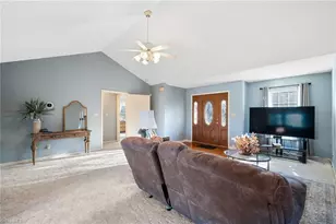 101 Erin Ln, Thomasville, NC 27360 - Photo 5