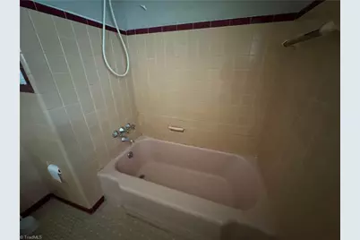 607 S Mendenhall Street, Greensboro, NC 27403 - Photo 17