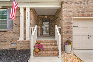 1028 Longleaf Pine Pl, Mebane, NC 27302 - Photo 3