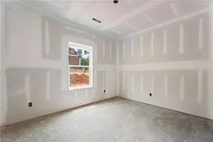 1643 Ralee Dr, Winston-Salem, NC 27127 - Photo 9