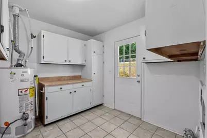 1928 Middlewood Court, High Point, NC 27265 - Photo 31