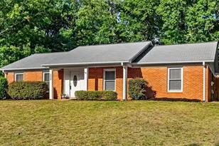1928 Middlewood Ct, High Point, NC 27265 - Photo 3