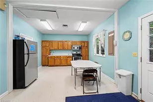 222 Market St, Madison, NC 27025 - Photo 23