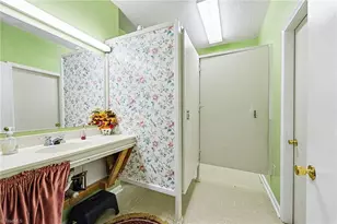 222 Market St, Madison, NC 27025 - Photo 31