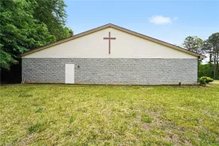 222 Market St, Madison, NC 27025 - Photo 35