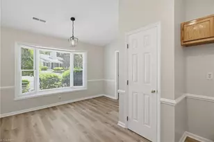 14 Collwood Ct, Greensboro, NC 27409 - Photo 9