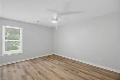 14 Collwood Court, Greensboro, NC 27409 - Photo 13