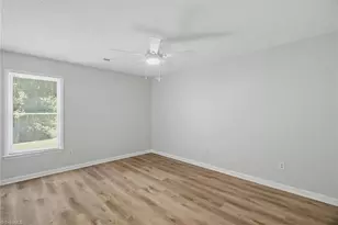 14 Collwood Ct, Greensboro, NC 27409 - Photo 13