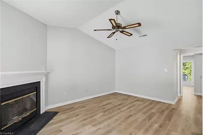 14 Collwood Court, Greensboro, NC 27409 - Photo 3