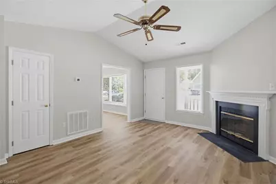 14 Collwood Court, Greensboro, NC 27409 - Photo 5