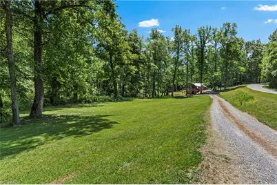 142 Pioneer Road, Harmony, NC 28634 - Photo 49