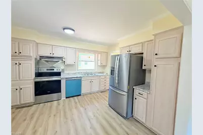 2607 Antoine Drive, Greensboro, NC 27407 - Photo 9