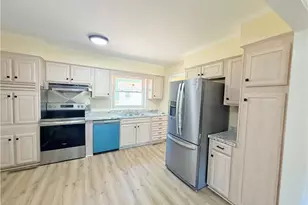 2607 Antoine Dr, Greensboro, NC 27407 - Photo 9