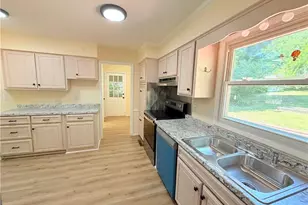 2607 Antoine Dr, Greensboro, NC 27407 - Photo 11
