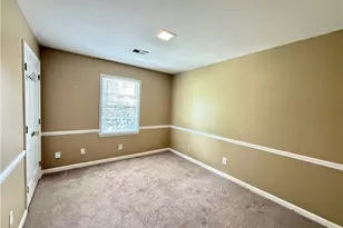 3204 Regents Park Ln, Greensboro, NC 27455 - Photo 21